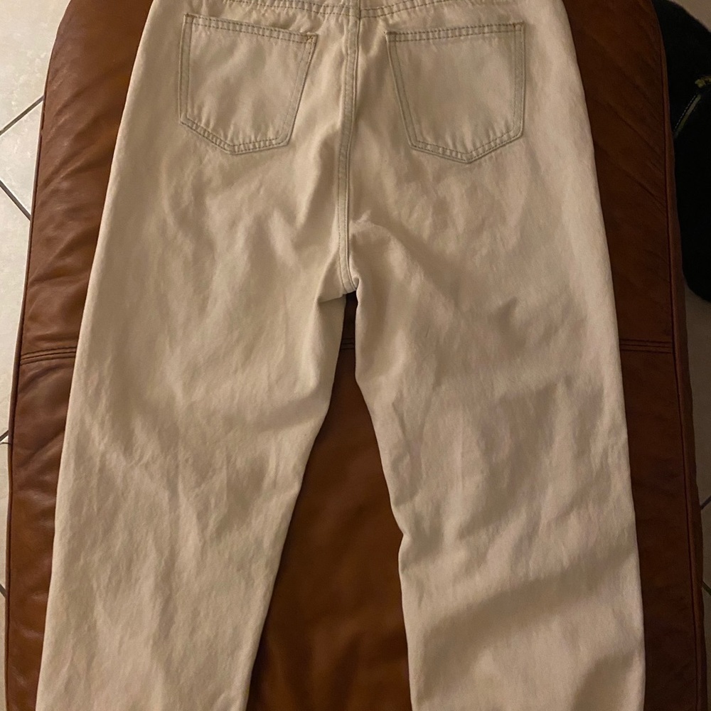 Pretty little thing white ripped mom jeans - Picture 6 of 6